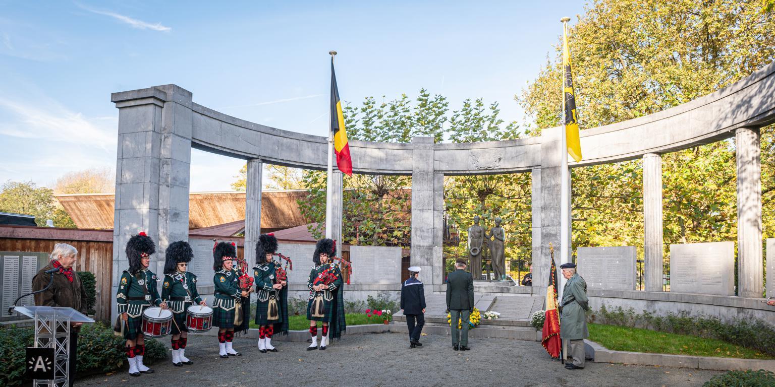 herdenking aan het oorlogsmonument in Merksem herdenking aan het oorlogsmonument in Merksem